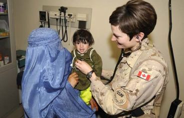 Ai avea curaj sa te angajezi in Afganistan pentru 6000 de dolari?