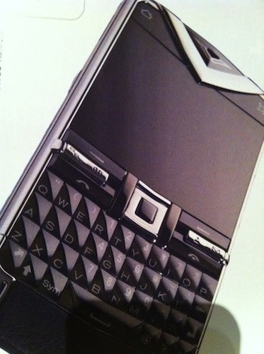 Vertu Constellation Quest, primul smart phone de lux! VIDEO