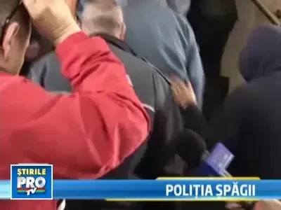 11 agenti de politie din judetul Arad, retinuti pentru mita