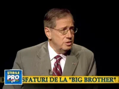 Ambasadorul SUA: E ciudat, aveti 20 mld de la UE si imprumutati de la FMI!