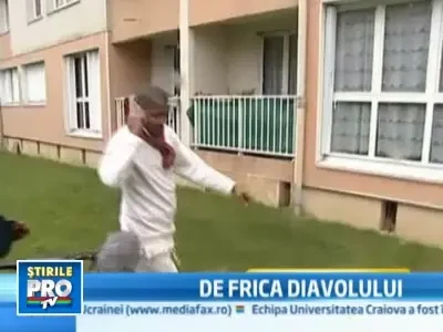 S-au aruncat de la etaj crezand ca-l vad pe Diavolul in persoana!