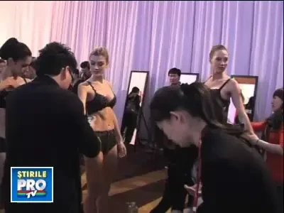 Lenjerie intima, in deschiderea Saptamanii Modei de la Beijing