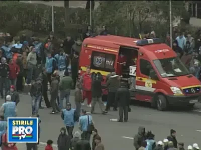 Incidente intre protestatari si jandarmi in Piata Constitutiei