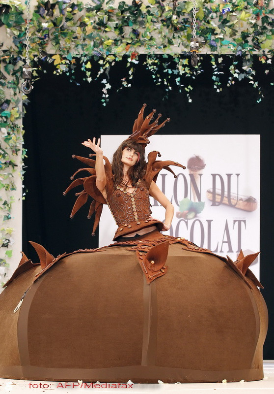 Miss Franta in rochie de ciocolata. Cum sa facem sa se topeasca?