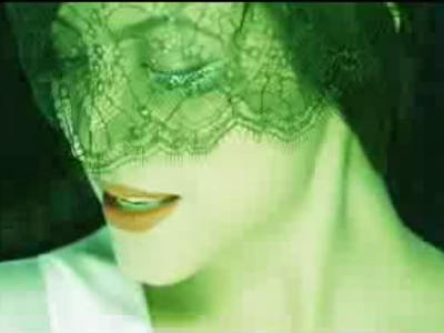 Andra revine cu un videoclip super hot! Vezi aici primele imagini!