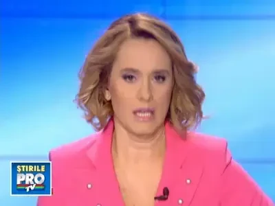 Au ramas sub cerul liber in prag de iarna. Un incendiu le-a distrus casele