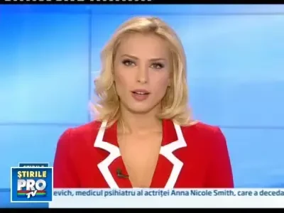 Romanii isi pun dinti de vampiri, sa dea bine de Halloween!