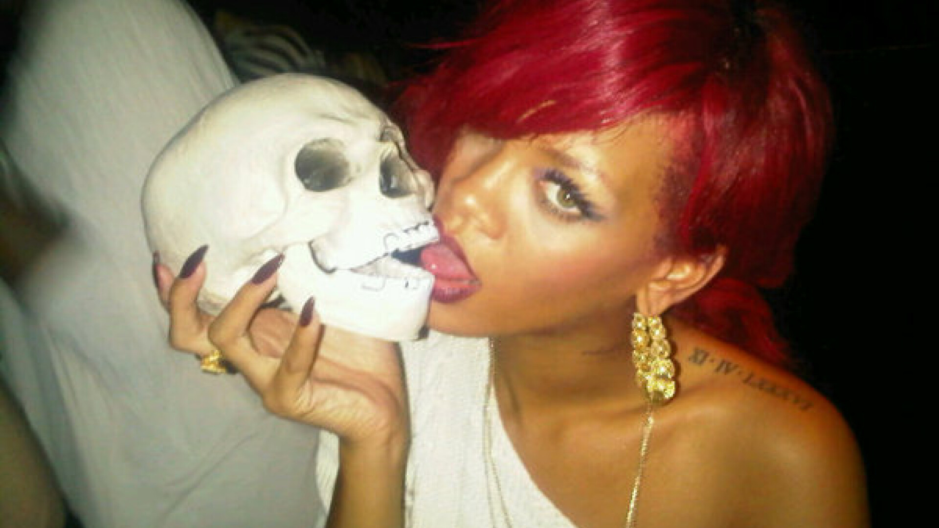 Voteaza cel mai bun imitator Lady GaGa sau Rihanna!