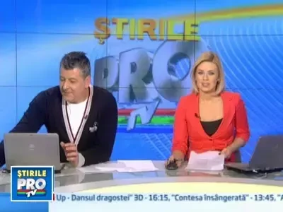 Americanii se distreaza bine! Concurs inedit de sculptat dovleci sub apa