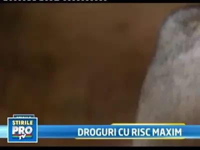 Efect etnobotanic: si-a injunghiat prietenul in inima, apoi s-a automutilat