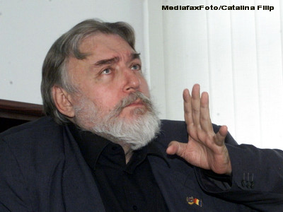 Adio, Adrian Paunescu! Poetul a fost inmormantat pe Aleea Scriitorilor