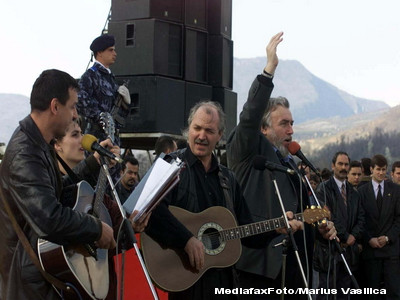 Adrian Paunescu si Victor Socaciu