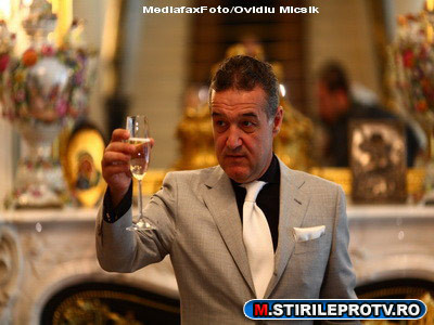 Tun a la Becali: vinde Casa Vernescu pentru 1,75 milioane de euro!
