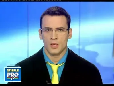 Cat pe ce sa fie striviti pe strada de conductele cazute dintr-un camion!