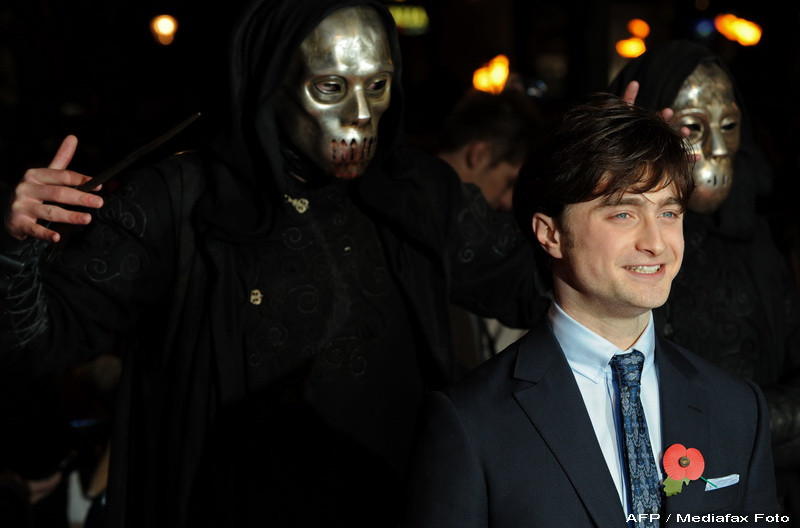 "Cand jucam in Harry Potter eram beat de nu ma tineam pe picioare" - Daniel Radcliffe