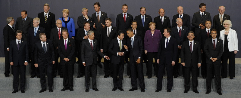 "Razboi rece" intre Basescu si Sarkozy la summit-ul NATO.Video