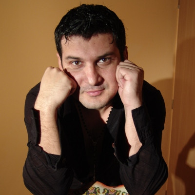 Adi de la Valcea, vinovat: a incalcat drepturile de autor