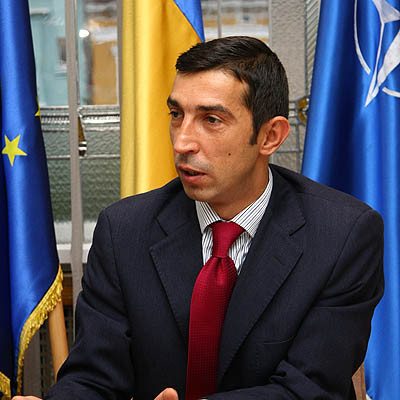 Dobre (PNL): Boc sa-si bage mintile in cap, el este subordonatul lui Geoana