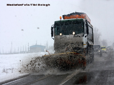 Trafic rutier de iarna in mai multe judete! Vezi drumurile cu probleme