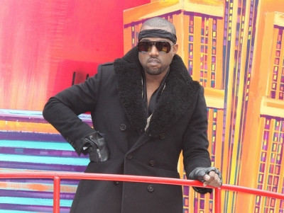 Jessica Simpson si Kanye West, super recitaluri de Ziua Recunostintei