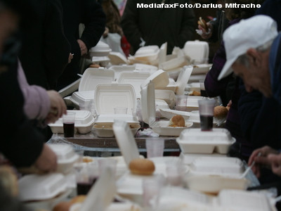 Primaria sectorului 6 va oferi 4.000 de portii de fasole de 1 Decembrie