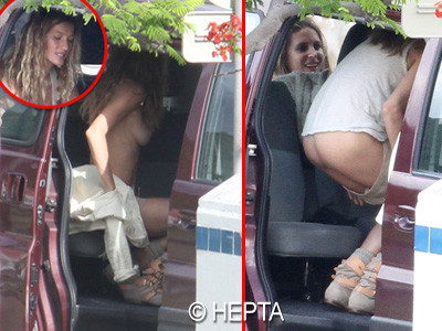 Gisele Bundchen, dezbracata ziua in amiaza mare! FOTO