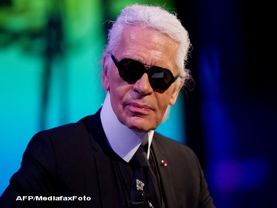 Karl Lagerfeld s-a inspirat din Grecia antica pentru cea mai noua prezentare Chanel. Recomandarile casei de moda pentru vara