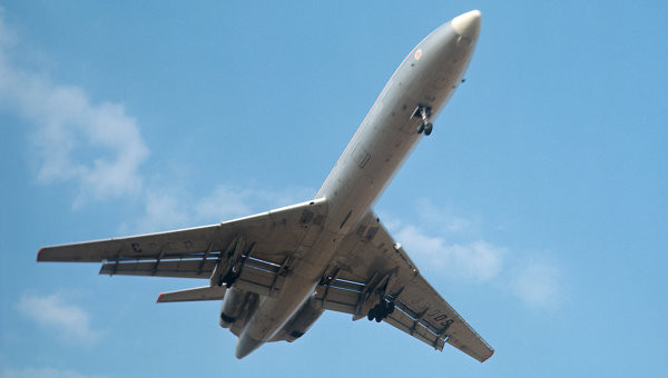 O stewardesa a fost ceruta in casatorie in timpul unui zbor