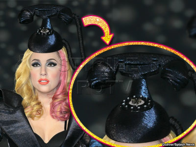 Lady GaGa, de 8 ori in tinute extravagante, din ceara! VIDEO