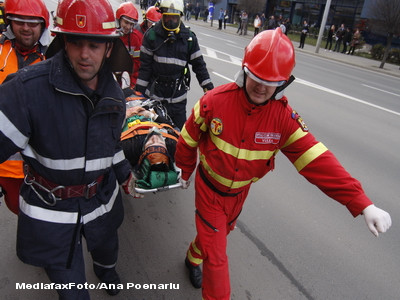 Participare impresionanta de forte. Simularea unui act terorist intr-un magazin din Alba