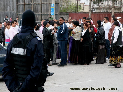 "Te omoram, asa cum ai facut si tu cu ruda noastra"