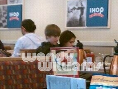 Justin Bieber si Selena Gomez, primele poze de cuplu? GALERIE FOTO