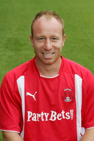 S-a spanzurat pentru ca iubita sa l-a inselat cu fratele lui John Terry