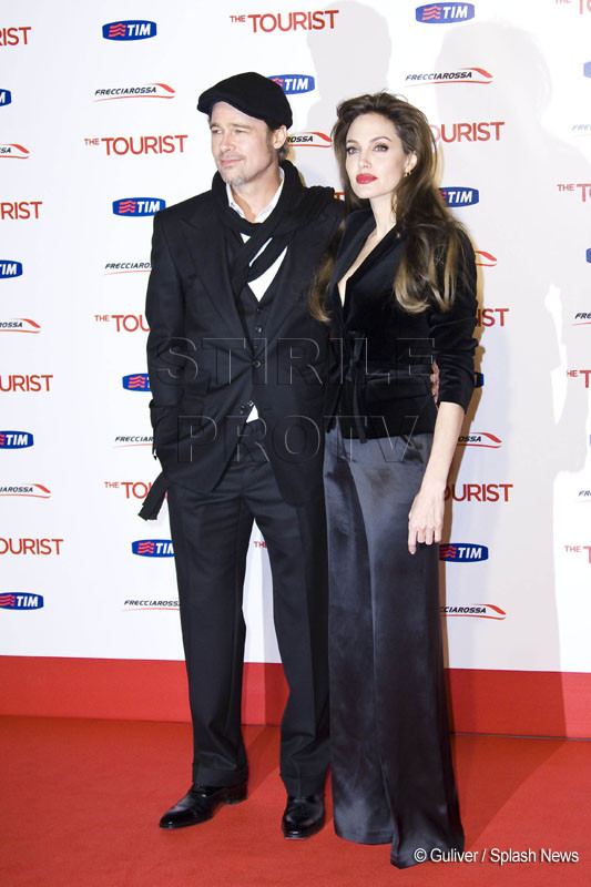 Angelina si Brad se casatoresc in ianuarie! Asta sustin prietenii