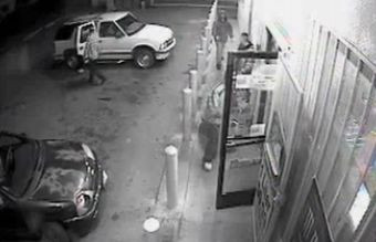 Cel mai prost asasin sau cea mai norocoasa victima? VEZI VIDEO