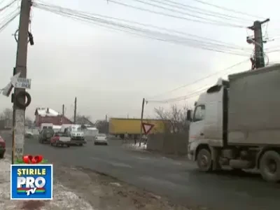 Parlit, spalat, transat, mancat. De Ignat, mii de porci sfarsesc sub cutit