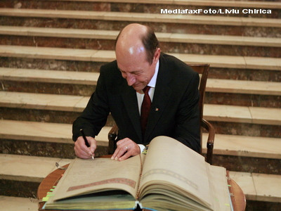 Basescu cere partidelor validarea membrilor CSM