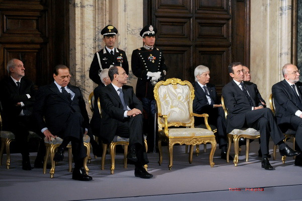 Buona notte! Buon Natale! Berlusconi a adormit la discursul presedintelui