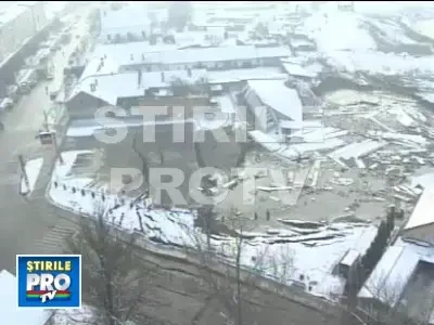 Teroare in Ocna Mures! Orasul, amenintat de crater. IMAGINI DIN ELICOPTER!