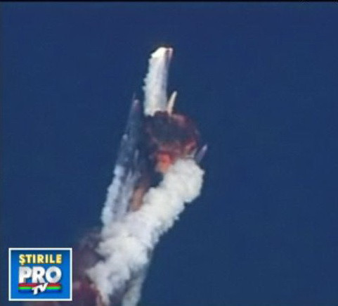 Imagini spectaculoase pe cerul Indiei. O racheta a explodat dupa lansare