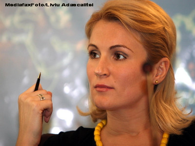 Vass: Guvernul va flexibiliza Codul Muncii chiar cu riscul demiterii