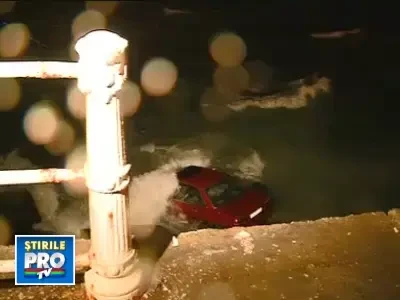 Amator de senzatii tari, a plonjat cu masina in Marea Neagra