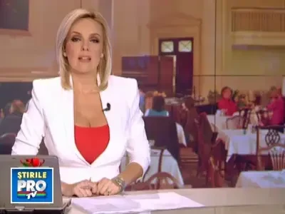 Musafir nepoftit la petrecerea de ziua Elenei Udrea, la Sinaia!