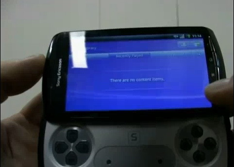 Gadget asteptat in 2011: telefonul mobil cu PlayStation