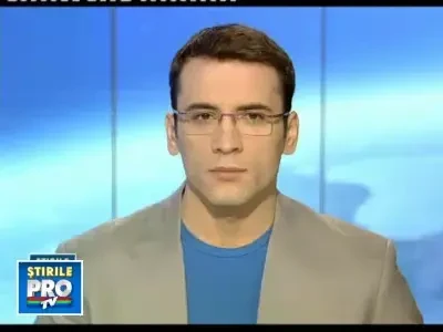 Accident stupid: a murit strivita de o poarta metalica