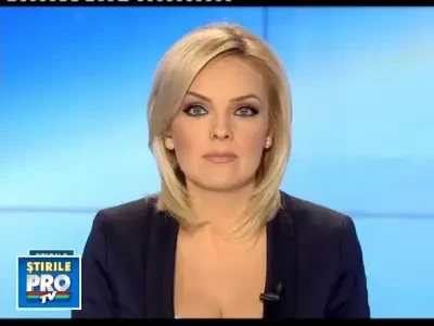 Basescu: Se vor reduce orele de predare. Afla ce prevede Legea educatiei