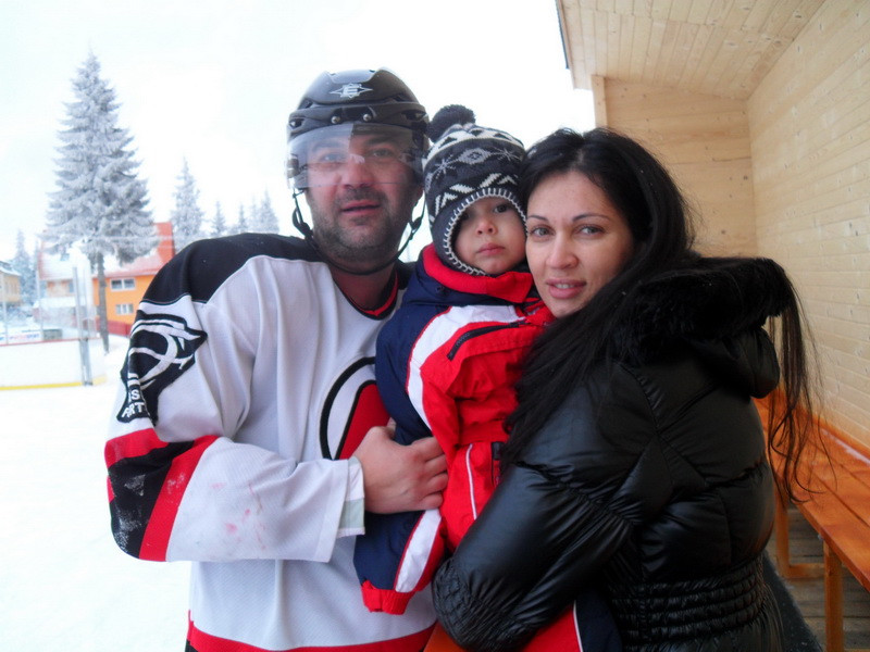 Nicoleta si Iuliana Luciu au sarbatorit Revelionul la -20 de grade