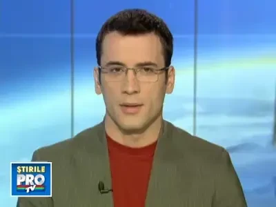 Politist ranit in misiune! Un egiptean baut i-a izbit puternic masina