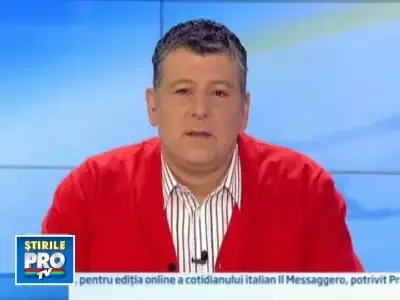 Panica la Vaslui: un bloc turn, sufocat de flacari si fum!