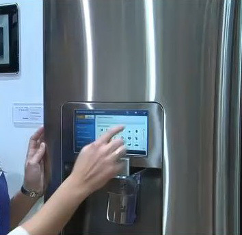 CES: Frigiderul de 3.000 de dolari care poate folosi... Twitter-ul